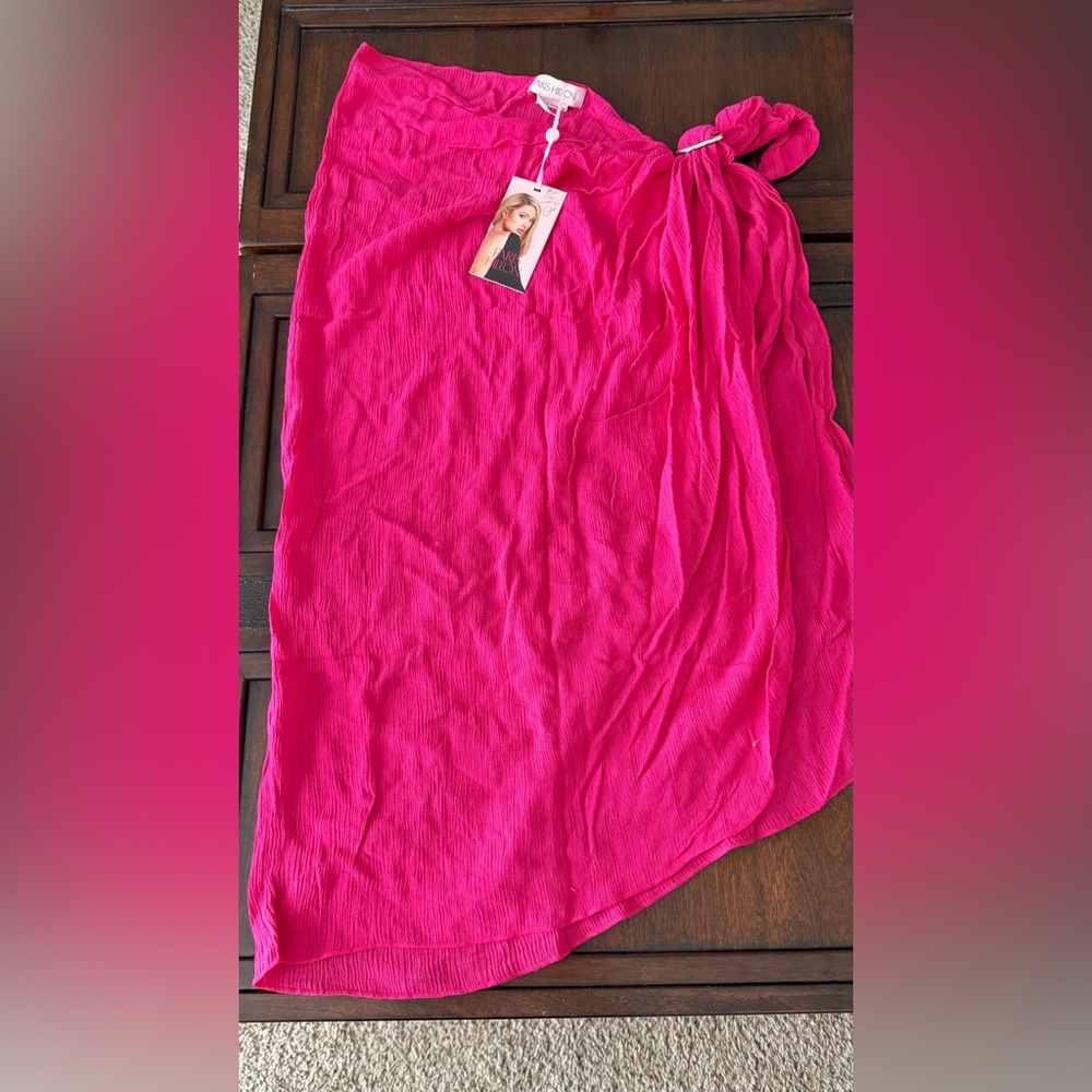 NWT Women’s Paris Hilton Hot Pink Sarong Sz S Heart Wrap High Low Side